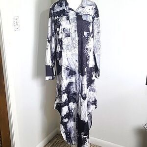 Halfheart Black & White Long Buttondown T-Shirt Dress, High on Sides, Sz Large